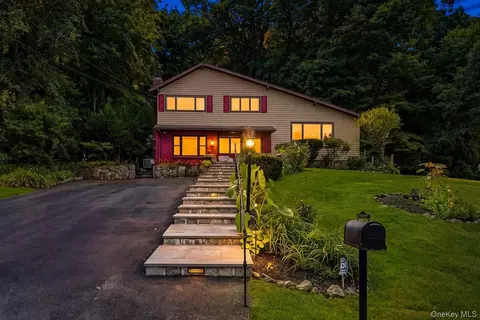 86 Fairview Pl, Cortlandt, NY 10567