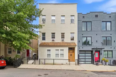 227 Devoe St, Brooklyn, NY 11211