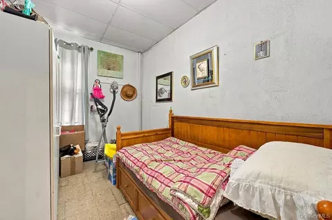 Bedroom - 227 Devoe St, Brooklyn, NY 11211 photo 3 of 5