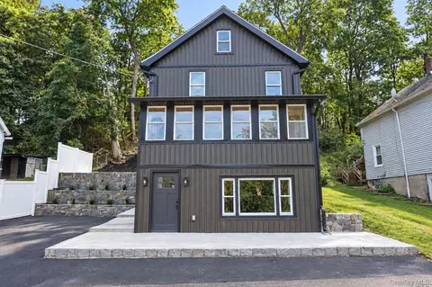 13 East St, Beacon, NY 12508