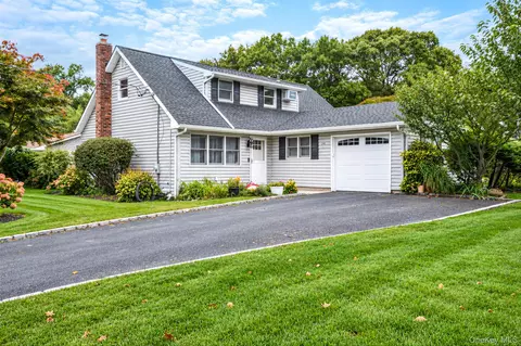 1 Allegheny Dr S, Farmingville, NY 11738