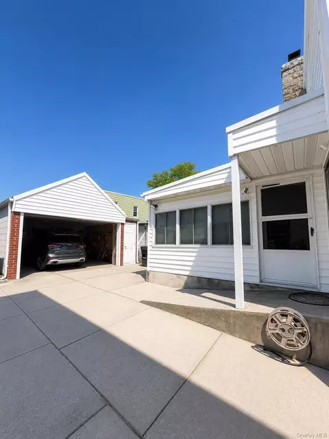 202-13 33rd Ave, New York, NY 11361