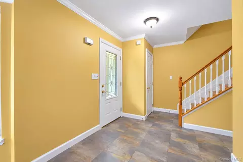 Entry Way - 344 Barton Ave, Brookhaven, NY 11772 photo 1 of 5