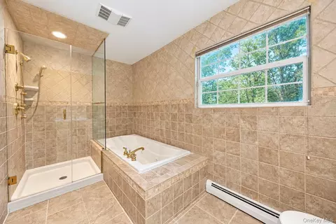 Bath - 344 Barton Ave, Brookhaven, NY 11772 photo 5 of 5