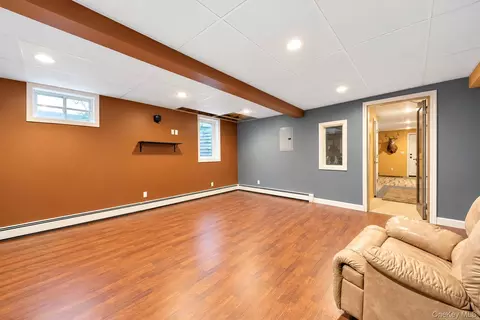 Living - 344 Barton Ave, Brookhaven, NY 11772 photo 2 of 2