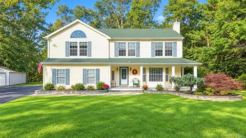 Exterior - 344 Barton Ave, Brookhaven, NY 11772 photo 11 of 11