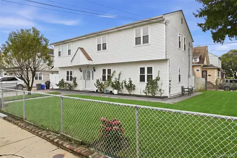 Exterior - 75 Harding Pl, Freeport, NY 11520 photo 2 of 9