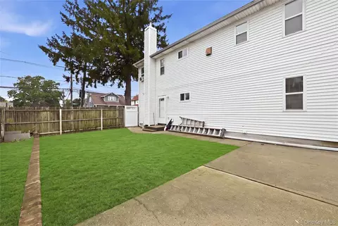 Exterior - 75 Harding Pl, Freeport, NY 11520 photo 7 of 9