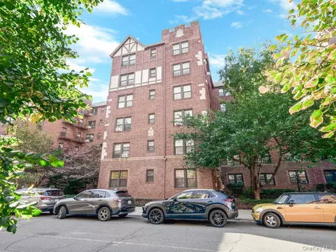 68-36 Burns #D3, New York, NY 11375