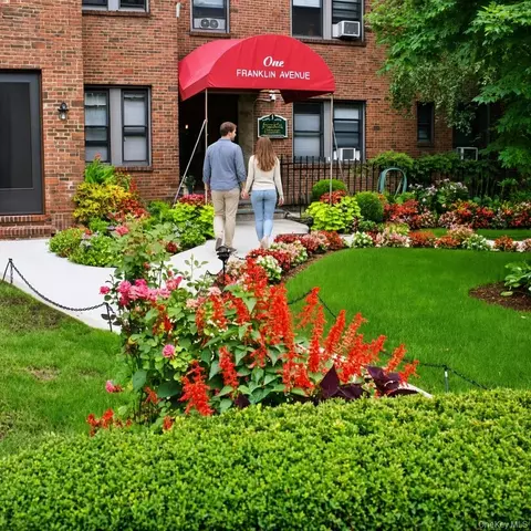 1 Franklin Ave #5E, White Plains, NY 10601