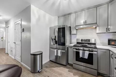 Kitchen - 30 Fred Hect, Ramapo, NY 10977 photo 2 of 2