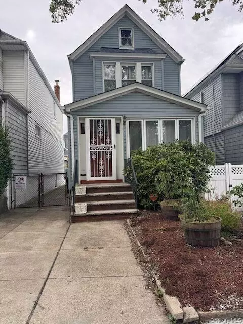 78-22 64th Ln, New York, NY 11385