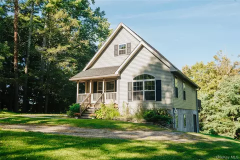 303 Old Stage Rd, Ulster, NY 12477