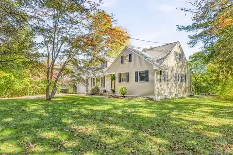 Exterior - 4 Deer Run Rd, Poughkeepsie, NY 12603 photo 3 of 10