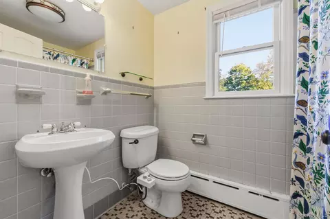 Bath - 4 Deer Run Rd, Poughkeepsie, NY 12603 photo 1 of 1