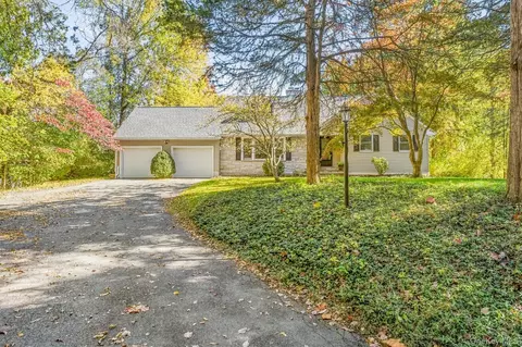 Exterior - 4 Deer Run Rd, Poughkeepsie, NY 12603 photo 2 of 10