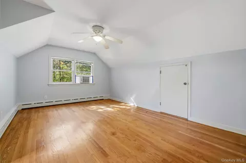 Bedroom - 4 Deer Run Rd, Poughkeepsie, NY 12603 photo 3 of 5