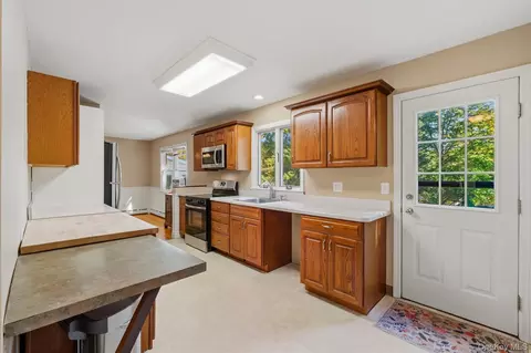 Kitchen - 4 Deer Run Rd, Poughkeepsie, NY 12603 photo 1 of 3