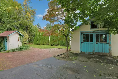 Exterior - 19 Cambridge St E, Mount Pleasant, NY 10595 photo 10 of 10