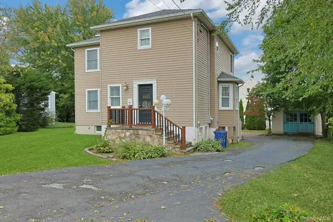 Exterior - 19 Cambridge St E, Mount Pleasant, NY 10595 photo 2 of 10
