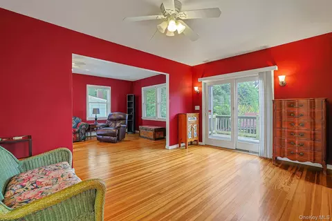Living - 19 Cambridge St E, Mount Pleasant, NY 10595 photo 3 of 4