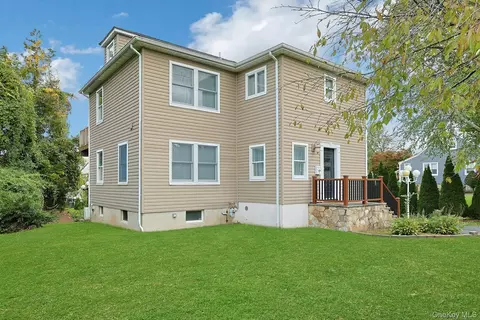Exterior - 19 Cambridge St E, Mount Pleasant, NY 10595 photo 5 of 10