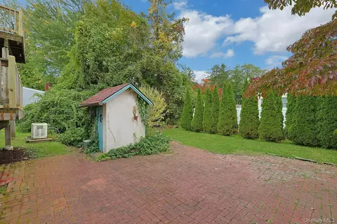 Exterior - 19 Cambridge St E, Mount Pleasant, NY 10595 photo 8 of 10