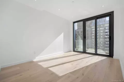 42-62 Hunter St #12A, Long Island City, NY 11101
