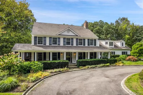 82 Honey Hollow Rd, Pound Ridge, NY 10576