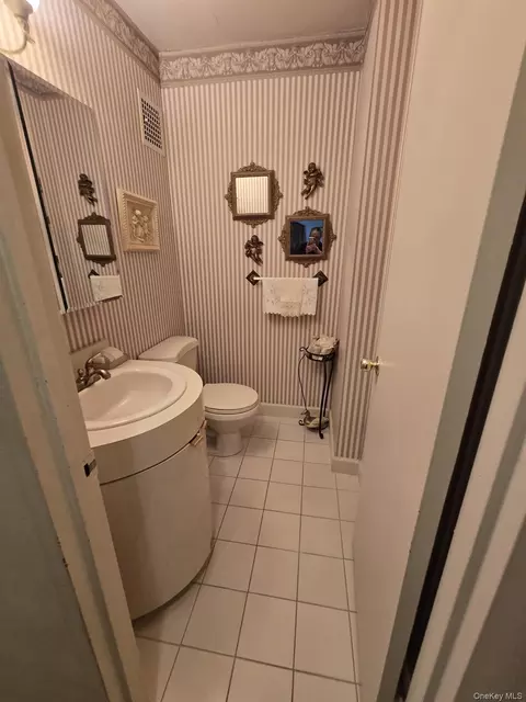 Bath - 463 Summit Ave #2-A, Cedarhurst, NY 11516 photo 2 of 2