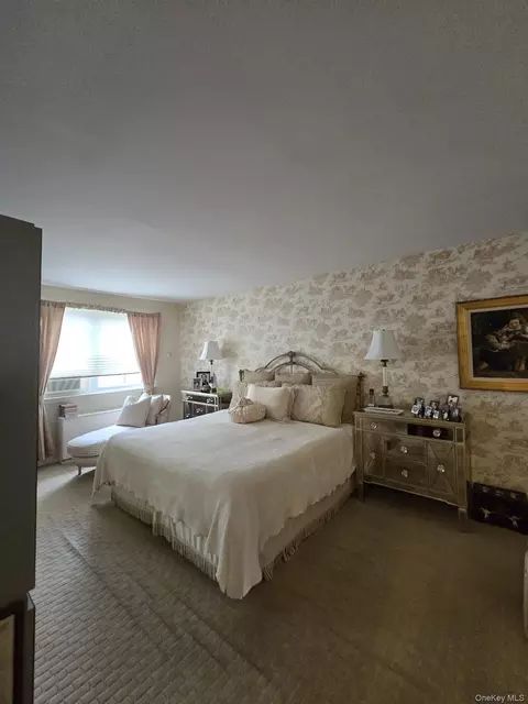 Bedroom - 463 Summit Ave #2-A, Cedarhurst, NY 11516 photo 2 of 2