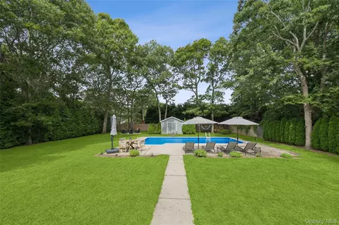 Exterior - 138 W Tiana Rd, Hampton Bays, NY 11946 photo 2 of 2