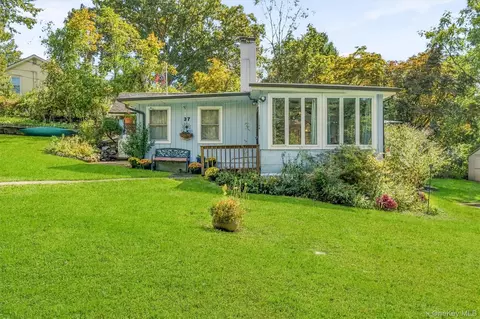 Exterior - 37 Woodstock Rd, Kent, NY 10512 photo 2 of 13