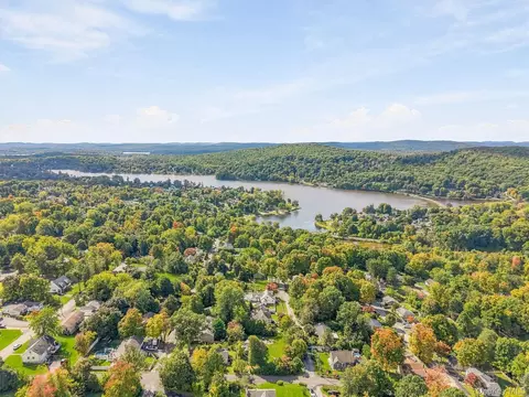 View/Area - 37 Woodstock Rd, Kent, NY 10512 photo 5 of 6