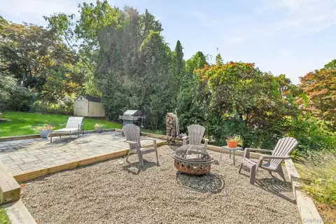 Exterior - 37 Woodstock Rd, Kent, NY 10512 photo 3 of 13
