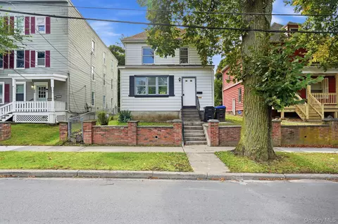 48 Parker Ave, Poughkeepsie, NY 12601