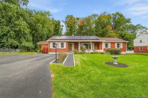 83 7th St, Cortlandt, NY 10596