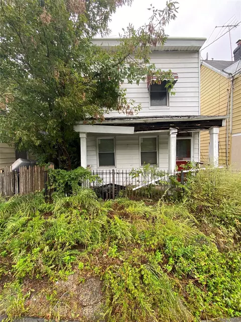 92 Vineyard Ave, Yonkers, NY 10703