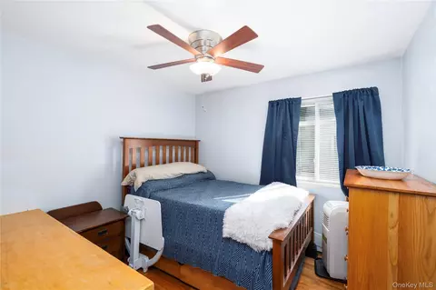 Bedroom - 36 Baldwin Dr, Wappinger, NY 12590 photo 4 of 4