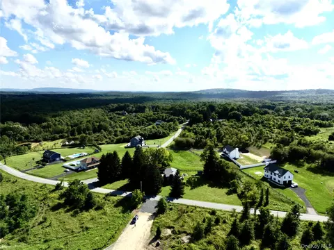 View/Area - 22 Lindsey Ct, Plattekill, NY 12568 photo 6 of 17