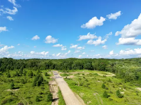 View/Area - 22 Lindsey Ct, Plattekill, NY 12568 photo 2 of 17