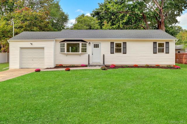 1119 Nugent Ave, Bay Shore, NY 11706