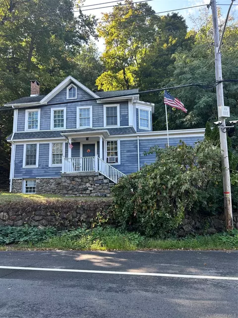 2 Shadyside Ave, Orangetown, NY 10960
