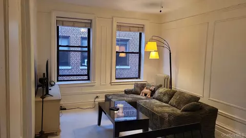 1974 Lafontaine Ave #4E, New York, NY 10457