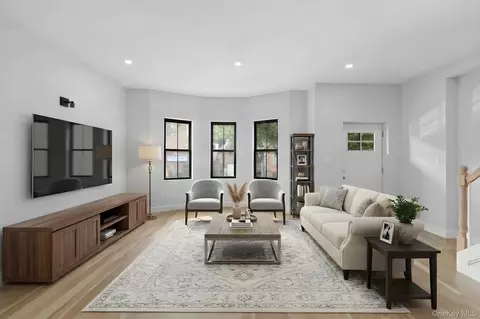 147 Essex St, Brooklyn, NY 11208