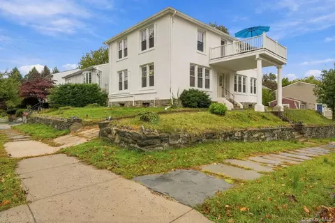 82 Marquand Ave, Yonkers, NY 10708