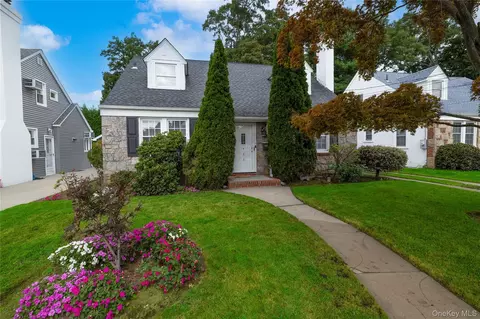 408 Jackson Ave, West Hempstead, NY 11552