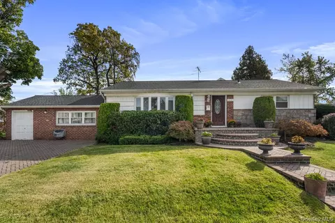 519 Bieling Rd, Elmont, NY 11003