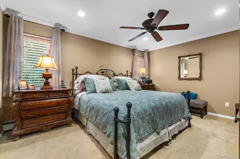 Bedroom - 3 Jerold St, Plainview, NY 11803 photo 1 of 4