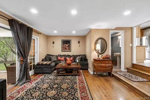 Other - 3 Jerold St, Plainview, NY 11803 photo 5 of 6